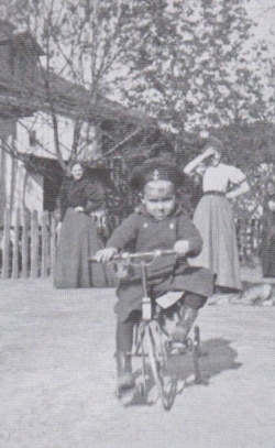 Григорий Петников. Харьков, 1899. Центральный государственный архив-музей литературы и искусства, Киев.