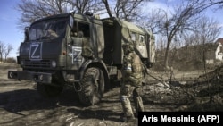 Украинские военные захватили российскую технику в пригороде Харькова, март 2022 года