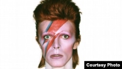 Конверт альбома Aladdin Sane