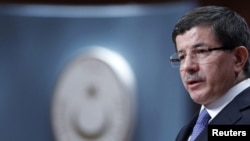 Türkiyənin Xarici işlər naziri Ahmet Davutoğlu