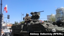 Американские военные на параде в Польше, 15 августа 2015 года