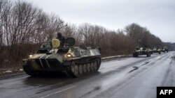 Украинская военная техника направляется в Дебальцево