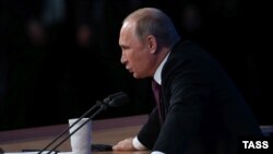 Владимир Путин на пресс-конференции