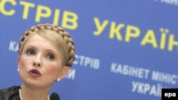 Премьер-министр Украины Юлия Тимошенко пытается распутать запутанные отношения Газпрома и Нафтогаза