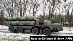 Российский ЗРК С-400